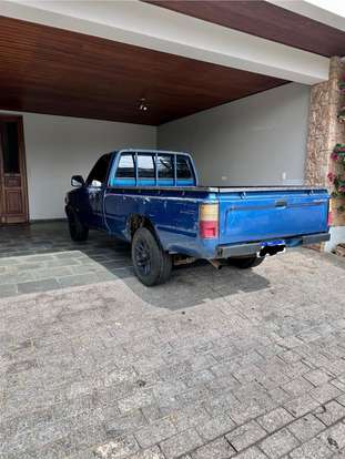 TOYOTA-HILUX-1997