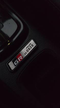 TOYOTA HILUX 2.8 D-4D TURBO DIESEL CD GR-S 4X4 AUTOMÁTICO