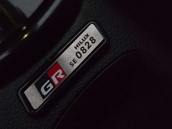 TOYOTA-HILUX-2.8 D-4D TURBO DIESEL CD GR-S 4X4 AUTOMÁTICO TOYOTA-HILUX-2022