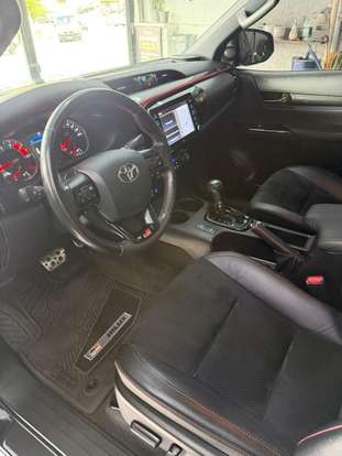 TOYOTA-HILUX-2022