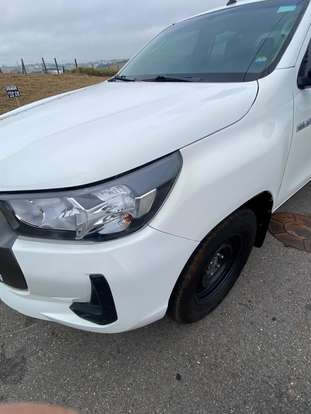 TOYOTA-HILUX-2.8 D-4D TURBO DIESEL CD POWER PACK 4X4 MANUAL TOYOTA-HILUX-2021