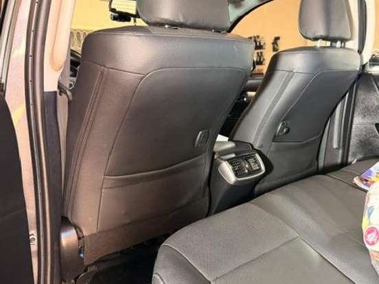TOYOTA-HILUX-2.8 D-4D TURBO DIESEL CD SRX 4X4 AUTOMÁTICO TOYOTA-HILUX-2023