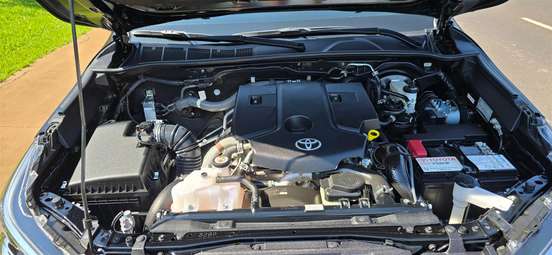 TOYOTA-HILUX-2024