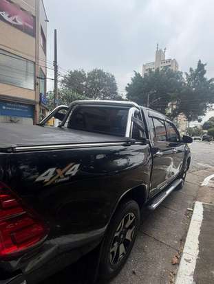 TOYOTA-HILUX-2.8 SRX 4X4 CD 16V DIESEL 4P AUTOMÁTICO TOYOTA-HILUX-2018