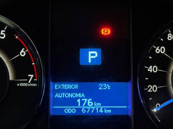 TOYOTA HILUX SW4 2.7 SR 7 LUGARES 4X2 16V FLEX 4P AUTOMÁTICO