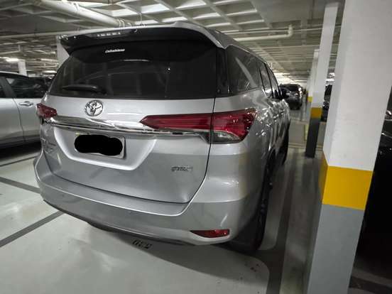 TOYOTA-HILUX SW4-2017