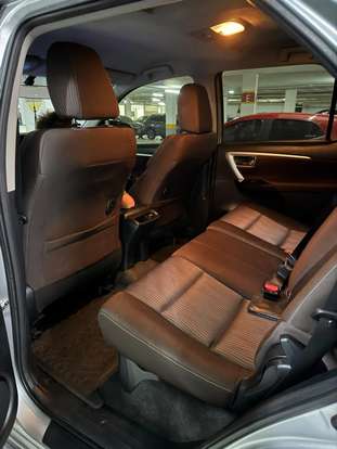 TOYOTA-HILUX SW4-2017