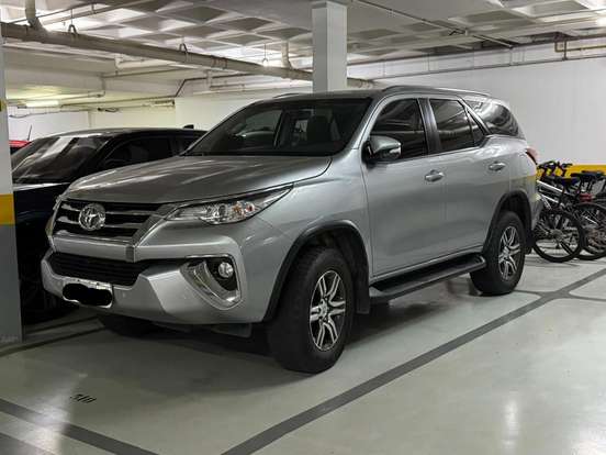 TOYOTA-HILUX SW4-2.7 SR 7 LUGARES 4X2 16V FLEX 4P AUTOMÁTICO TOYOTA-HILUX SW4-2017