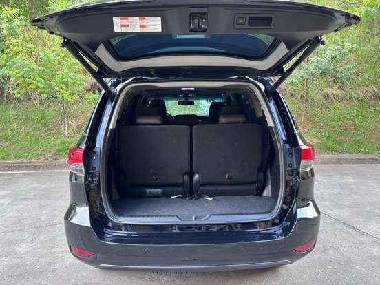 TOYOTA-HILUX SW4-2.8 SRX 4X4 7 LUGARES 16V TURBO INTERCOOLER DIESEL 4P AUTOMÁTICO TOYOTA-HILUX SW4-2019