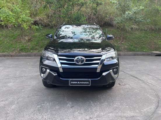 TOYOTA-HILUX SW4-2019