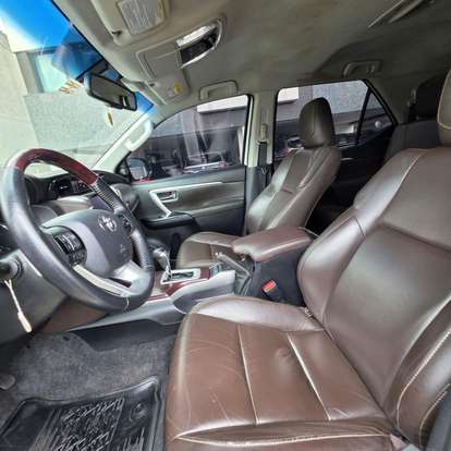 TOYOTA-HILUX SW4-2019