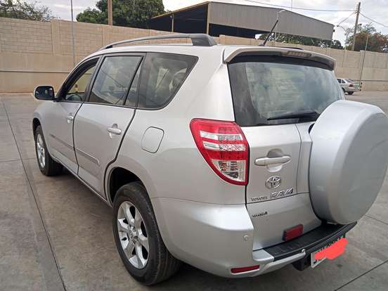 TOYOTA-RAV4-2.4 4X2 16V GASOLINA 4P AUTOMÁTICO TOYOTA-RAV4-2010