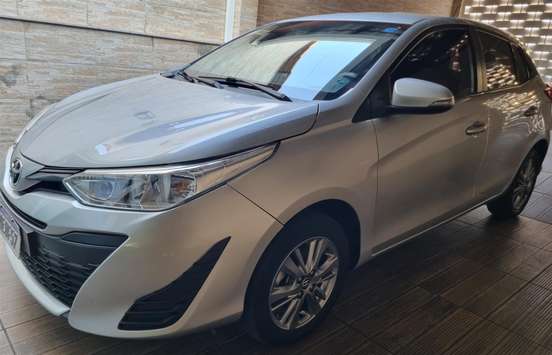 TOYOTA-YARIS-2020