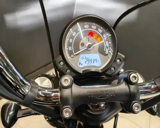 TRIUMPH-BONNEVILLE BOBBER 1200 TRIUMPH-BONNEVILLE BOBBER 1200-2019