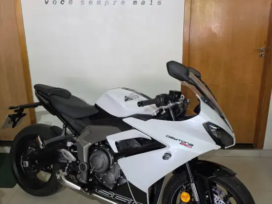TRIUMPH-DAYTONA 660 TRIUMPH-DAYTONA 660-2025
