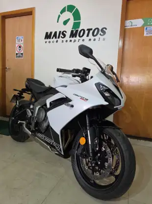 TRIUMPH-DAYTONA 660-2025