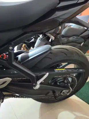 TRIUMPH-DAYTONA 660-2025