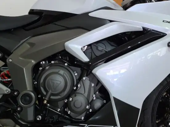 TRIUMPH-DAYTONA 660 TRIUMPH-DAYTONA 660-2025