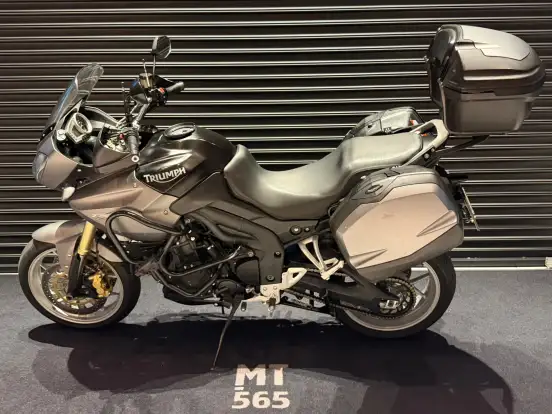 TRIUMPH-TIGER 1050 SE-2009