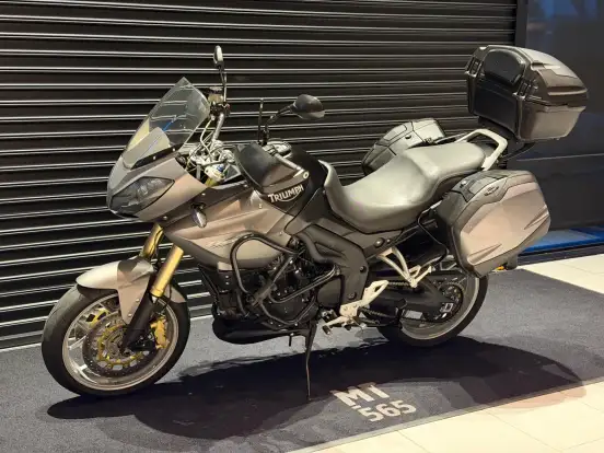TRIUMPH-TIGER 1050 SE TRIUMPH-TIGER 1050 SE-2009