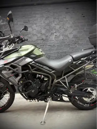 TRIUMPH-TIGER 800 XCA-2018
