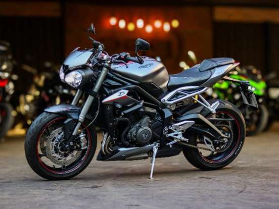 TRIUMPH-STREET TRIPLE 765 RS TRIUMPH-STREET TRIPLE 765 RS-2018