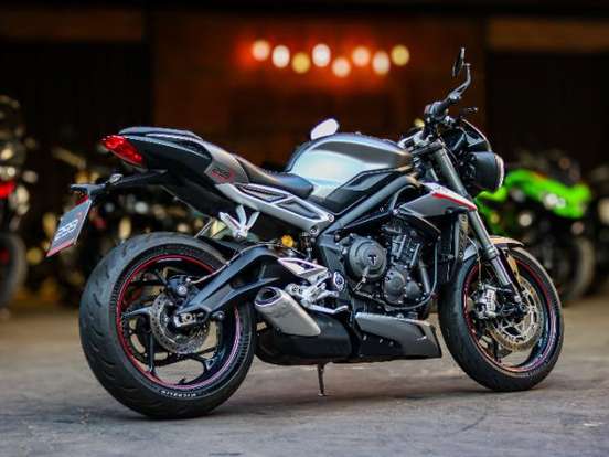 TRIUMPH-STREET TRIPLE 765 RS TRIUMPH-STREET TRIPLE 765 RS-2018
