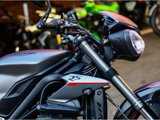 TRIUMPH-STREET TRIPLE 765 RS TRIUMPH-STREET TRIPLE 765 RS-2018