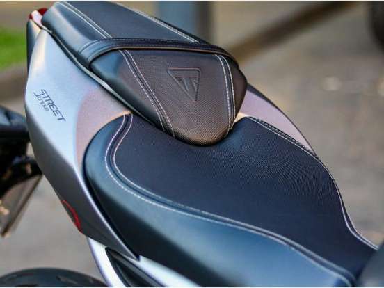 TRIUMPH-STREET TRIPLE 765 RS TRIUMPH-STREET TRIPLE 765 RS-2018