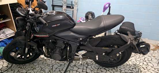 TRIUMPH-TRIDENT 660-2025