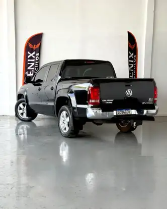 VOLKSWAGEN-AMAROK-2.0 HIGHLINE 4X4 CD 16V TURBO INTERCOOLER DIESEL 4P AUTOMÁTICO VOLKSWAGEN-AMAROK-2017