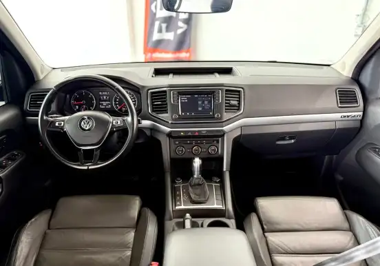 VOLKSWAGEN-AMAROK-2017