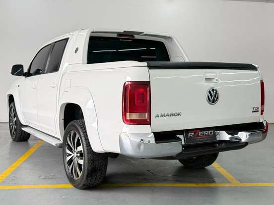 VOLKSWAGEN-AMAROK-2.0 HIGHLINE 4X4 CD 16V TURBO INTERCOOLER DIESEL 4P AUTOMÁTICO VOLKSWAGEN-AMAROK-2017