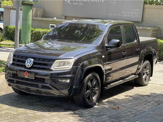VOLKSWAGEN-AMAROK-2017