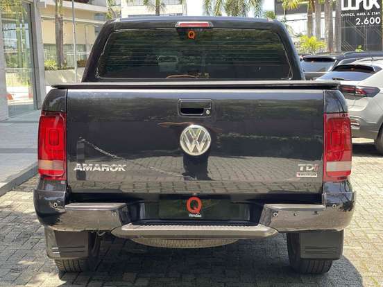 VOLKSWAGEN-AMAROK-2017