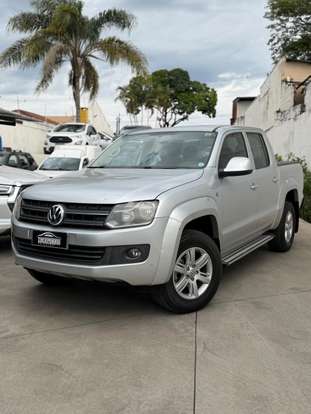 VOLKSWAGEN-AMAROK-2013