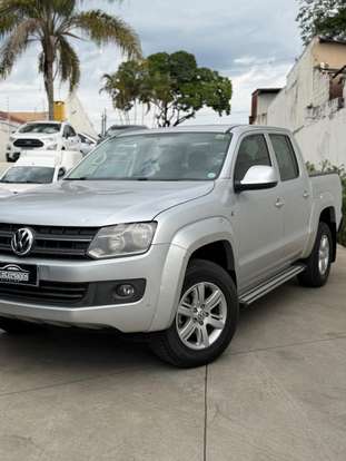 VOLKSWAGEN-AMAROK-2013