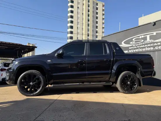 VOLKSWAGEN-AMAROK-2022