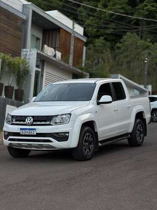 VOLKSWAGEN-AMAROK-2022