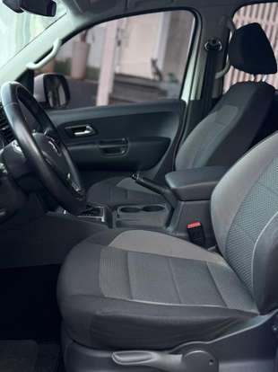 VOLKSWAGEN-AMAROK-2022