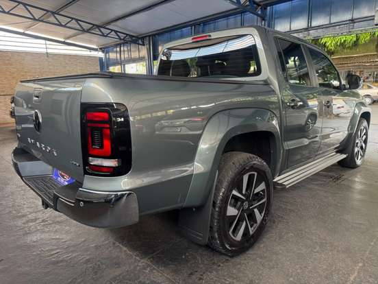 VOLKSWAGEN-AMAROK-2024