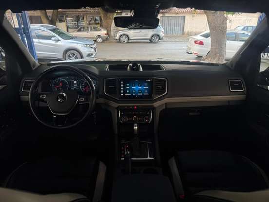 VOLKSWAGEN-AMAROK-2024