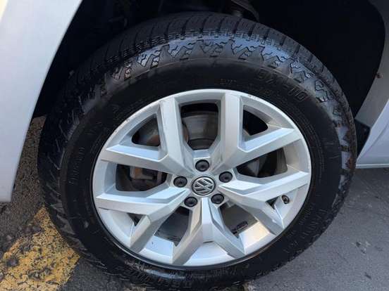 VOLKSWAGEN-AMAROK-2019