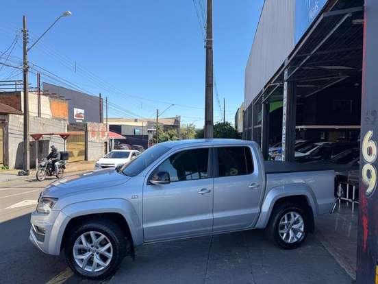 VOLKSWAGEN-AMAROK-2019