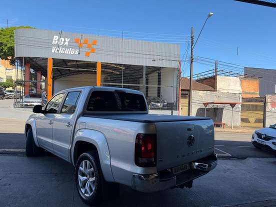 VOLKSWAGEN-AMAROK-2019