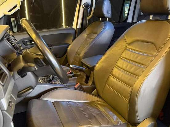 VOLKSWAGEN-AMAROK-2019