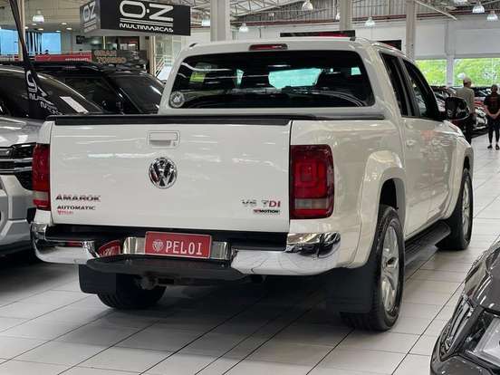 VOLKSWAGEN-AMAROK-2018