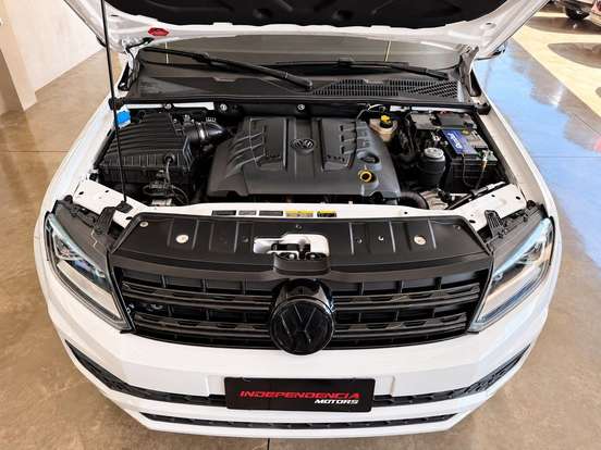 VOLKSWAGEN-AMAROK-2021