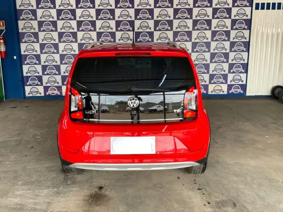 VOLKSWAGEN-CROSS UP-2018