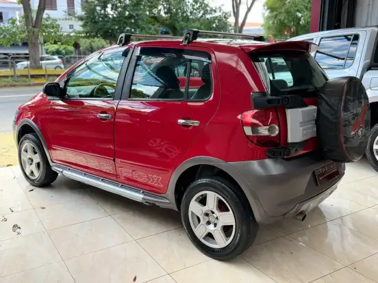 VOLKSWAGEN-CROSSFOX-1.6 MI FLEX 8V 4P MANUAL VOLKSWAGEN-CROSSFOX-2005